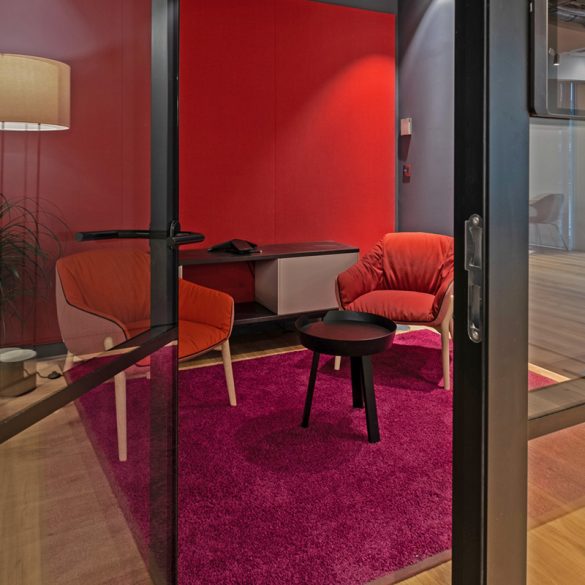 HB Reavis meeting room