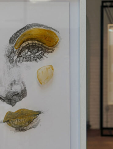 Lily Lewis Artist